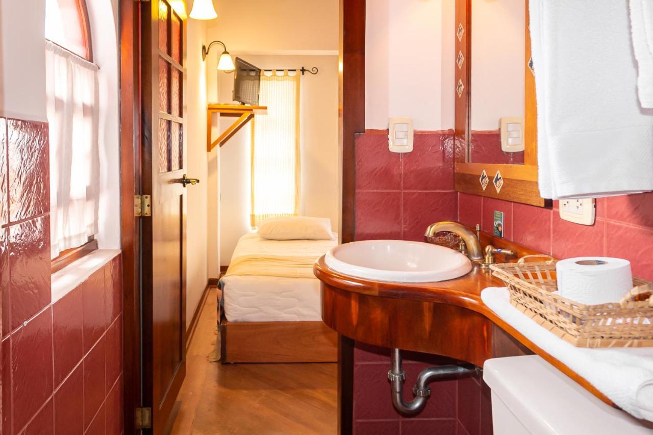 Hotel Acoma Otavalo Zewnętrze zdjęcie